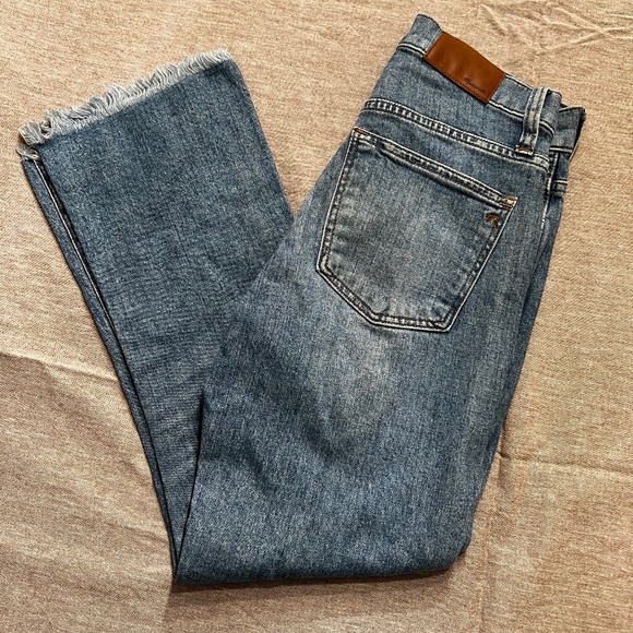 Madewell Petite Cali Demi-Boot Jeans in Comfort Stretch: Eco Edition - Picture 2 of 13